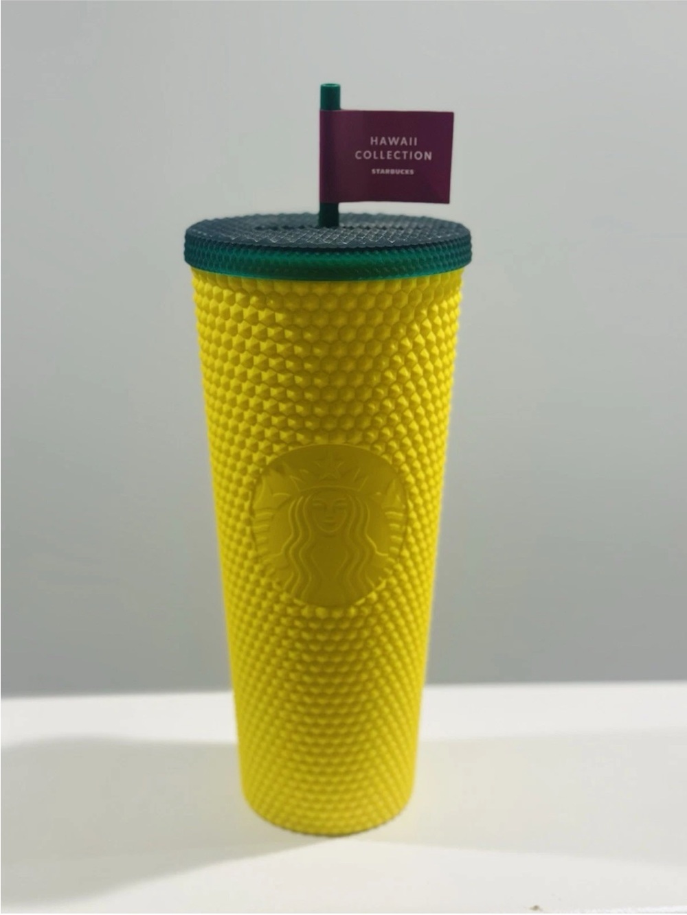 NEW Starbucks Hawaii Exclusive 2020
Pineapple Matte Studded Tumbler Cup
240z